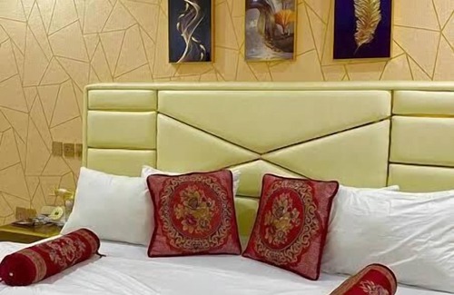 Calabar Hotel | Hogis Luxury Suites and Hotel