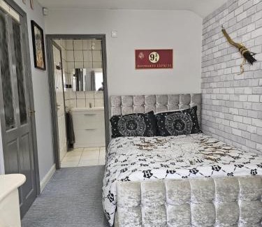 Watford Apartment | Hogsmeade House