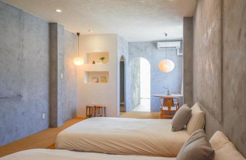 Nishikimachi Apartment | hoho 高松駅 港近くの1日2組限定の貸切宿 2F 3F