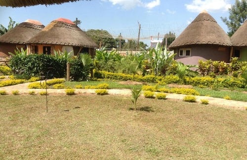 Hoima Cabin | Hoima Cultural Lodge