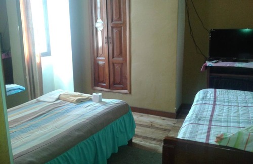 San Juan Bed & Breakfast | Hojas Quito Life