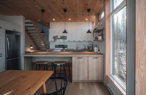 Labelle House | Hojd cabin -Spa & Panoramic view/2 kayaks