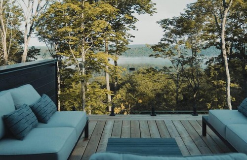 Labelle House | Hojd cabin -Spa & Panoramic view/2 kayaks