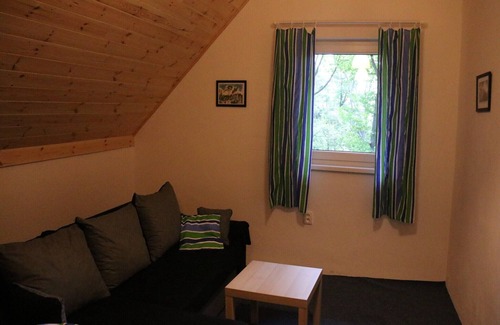 Holin House | Holín Quiet Garden Holiday Home