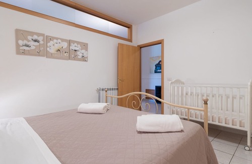 Cassano delle Murge House | Holiday Home "In Villa sulla Murgia Quattro" with Pool, Garden & Wi-Fi