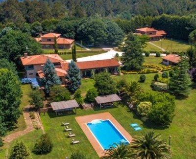 O Pino Villa | HolaCamp Camino