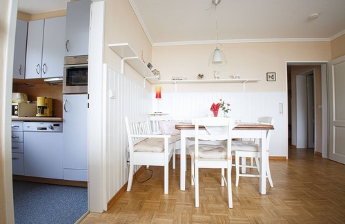 Wyk auf Foehr Apartment | Hold your nose to the wind and feel the sun on your skin.