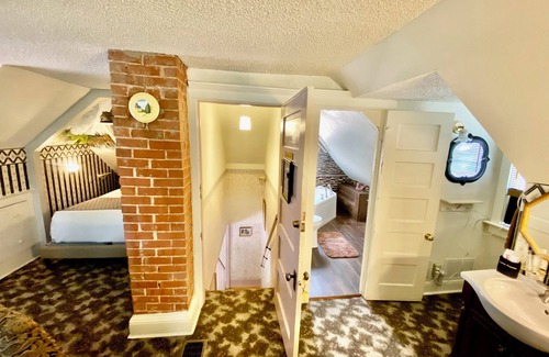 Colorado Springs Bed & Breakfast | Holden House 1902 Bed & Breakfast Inn