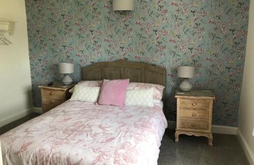 Langold House | Holden House