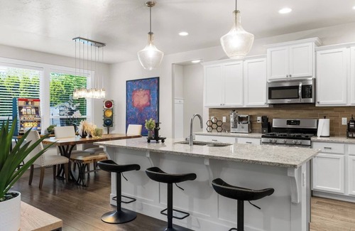 Northwest Boise City House | Hole in One Place w/Jacuzzi, Ping Pong and Darts