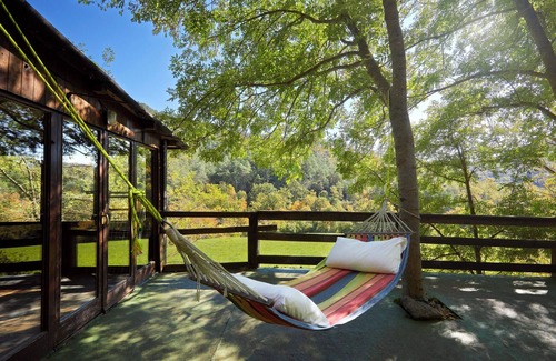 Sant Joan de Les Abadesses House | Holiday Home 'El Colomar, El Reixac Casa Rural' with Mountain View, Shared Pool & Wi-Fi