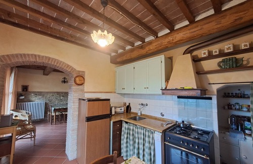 San Casciano in Val di Pesa Cottage | Holiday home with a view, walk to restaurants and shops, car is not required