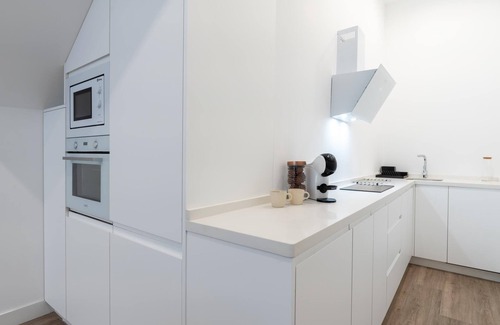 Camas Apartment | Holi-Rent AT Erillas 4
