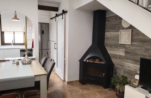 Paterna del Rio House | Holiday Home 'Casa De La Aldea' with Mountain Views, Wi-Fi and Air Conditioning