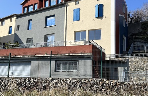 Saint-Georges-de-Luzencon House | Holiday Home 'Le Mas De Campels' with Mountain View, Private Pool and Wi-Fi