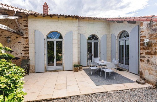 Saint-Laurent-de-la-Salle House | Holiday Home 'Logis La Tour - Gîte Orangerie' with Private Pool, Private Terrace and Wi-Fi