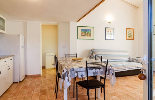 Pian di Rocca House | Holiday Home 'Gianfranco' with Shared Garden and Wi-Fi