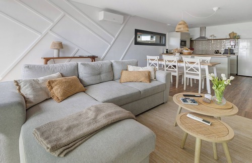 Miranda House | Holiday Home 'Casa Do Mordomo' with Mountain View, Wi-Fi and Air Conditioning