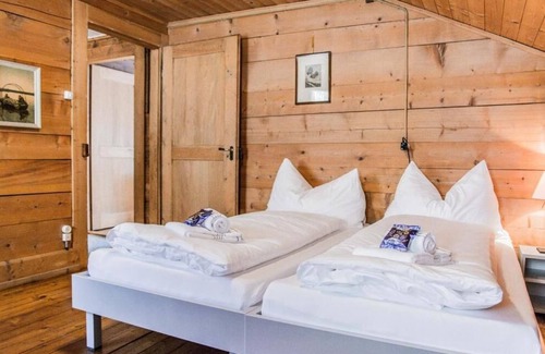 Ringgenberg Ski Chalet | Holiday house Ringgenberg b. Interlaken for 8 - 11 persons with 6 bedrooms - Holiday house