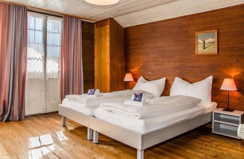 Ringgenberg Ski Chalet | Holiday house Ringgenberg b. Interlaken for 8 - 11 persons with 6 bedrooms - Holiday house
