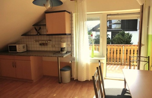 Poppenhausen Apartment | Holiday apartment Wenz - Apartment, shower, toilet, 2 bedrooms