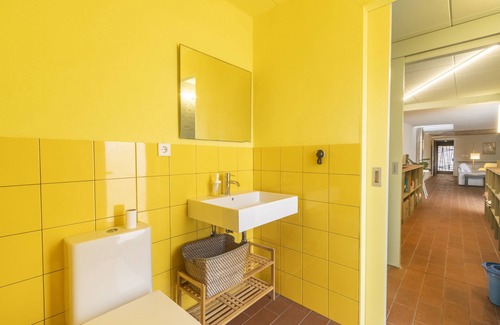 Juncosa House | Holiday Home 'Ca La Francesa' with Mountain View, Private Terrace and Wi-Fi