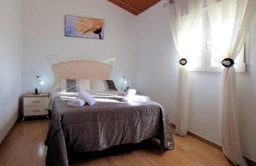 Almogia House | Holiday Home in Villanueva with Pool
