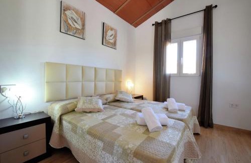 Almogia House | Holiday Home in Villanueva with Pool