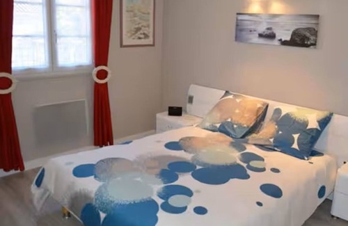 Saint-Romain-en-Viennois House | Holiday house with outdoor pool heated in season up to 6 people.