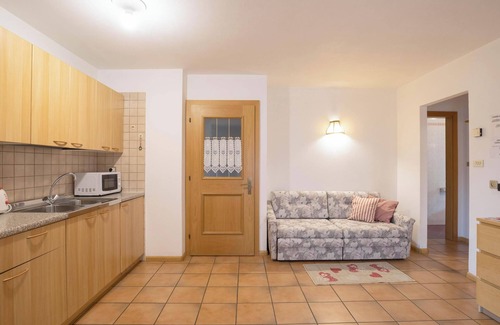 San Giovanni di Fassa Apartment | Holiday Apartment "Ciasa Lino Aloch" with Mountain View and Wi-Fi