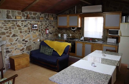 Alcaria Cottage | Holiday Accommodation, Serra da Estrela - Casa Cabeço do Barragão