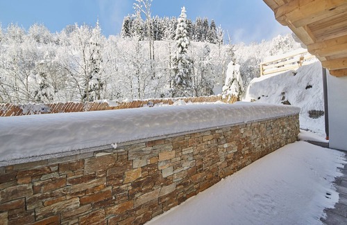 Saalbach-Hinterglemm Apartment | Holiday Apartment "Good Life Top 3" with Mountain View, Private Terrace & Wi-Fi