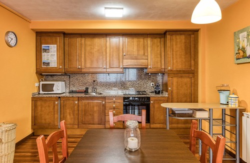 Sant Pau de Seguries Apartment | Holiday Apartment 'Cal Tatanet'
