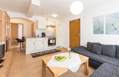 Herdwangen Schoenach Apartment | Holiday Apartment “Lauser UG” in Quiet Area with Wi-Fi & Terrace