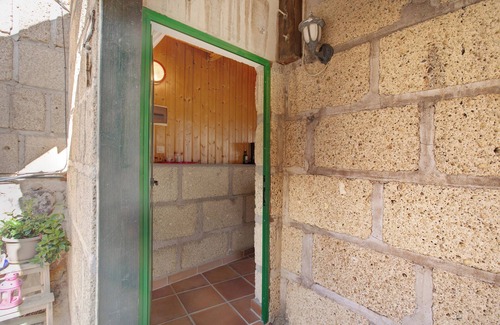 Granadilla de Abona Apartment | Holiday Apartment "Casa Killa" with Sea View, Terrace & Shared Garden