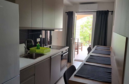 Seline Apartment | Holiday apartment with air conditioning