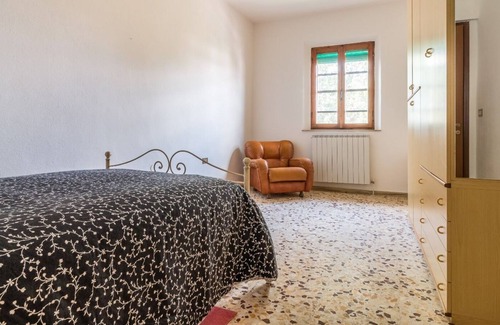 Santa Maria a Monte Apartment | Holiday Apartment "La Casa di Ale" with Terrace & Wi-Fi