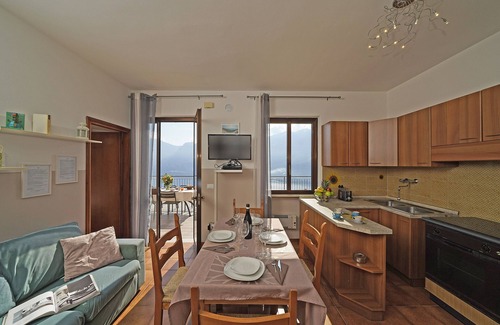 Arias Apartment | Holiday Apartment "Maison du Pralonc - Cielo" with Lake and Mountain View