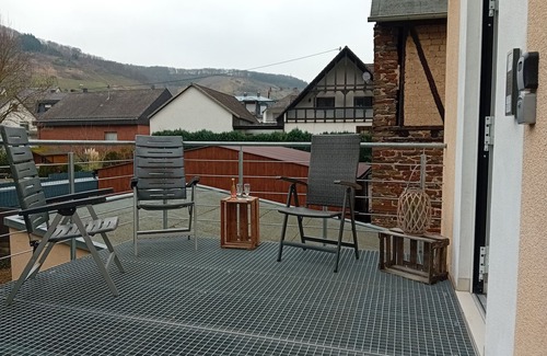 Briedern Apartment | Holiday Apartment "Villa Eisfeld II"