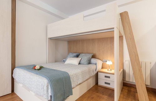 Llinars del Valles Apartment | Holiday Apartment "Armonia Estudio, Comparte Exterior" with Mountain View, Shared Pool & Wi-Fi