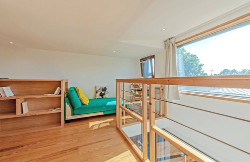 Le Relecq-Kerhuon Apartment | Holiday Apartment 'L'escale Kerhorre' with Private Terrace and Wi-Fi