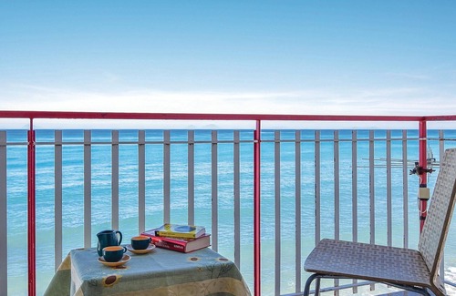 Marina di Caronia Apartment | Holiday apartment in Caronia Marina, a coastal town known as the gateway to the Nebrodi Sea.