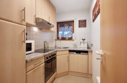 Gurtweil Apartment | Holiday Apartment Brockmann with Private Terrace and Wi-Fi