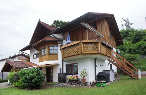 Gurtweil Apartment | Holiday Apartment Brockmann with Private Terrace and Wi-Fi