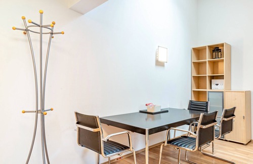 Kraiburg Apartment | Holiday Apartment 'Amelie' with Shared Garden, Balcony and Wi-Fi