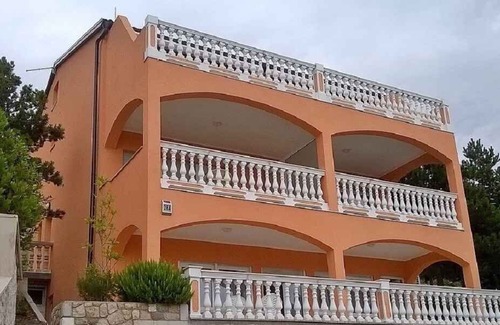 Povile Apartment | Holiday apartment 150m from the beach