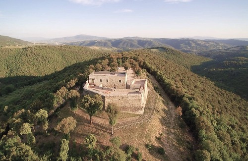 Cantalupo Apartment | Holiday apartment with swimming pool and small farm
