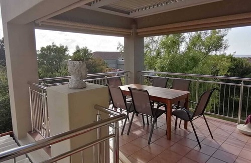 Plettenberg Bay Apartment | Holiday Apartment in Goose Valley Golf Estate