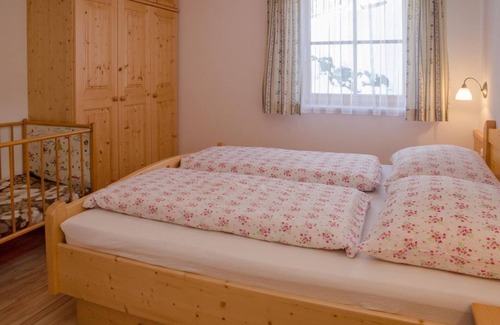 Rossleithen Other | Holiday apartment "Blumenwiese"/2 bedrooms/shower/WC - Biohof Gschwandt