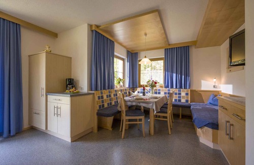 Gerlosbergeben Apartment | Holiday apartment with terrace in the skiing area